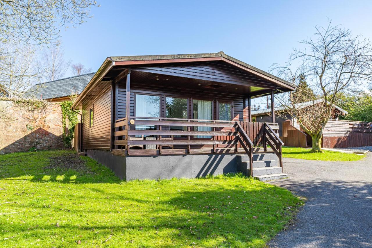 Bluebell Lodge 7 With Hot Tub Newton Stewart Exterior foto