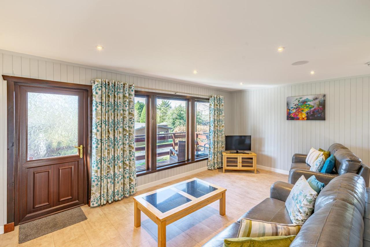 Bluebell Lodge 7 With Hot Tub Newton Stewart Exterior foto